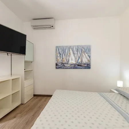 House 2 * マッゼオ