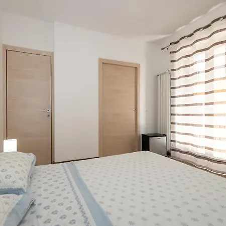 House 2 マッゼオ